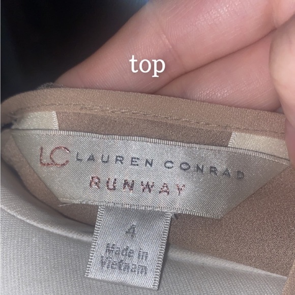 NWOT Lauren Conrad Runway Rose Gold Set (4/6) - Picture 4 of 5